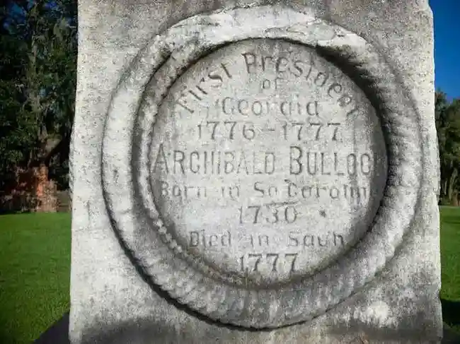 Colonial-Park-Cemetery-in-Savannah-Georgia